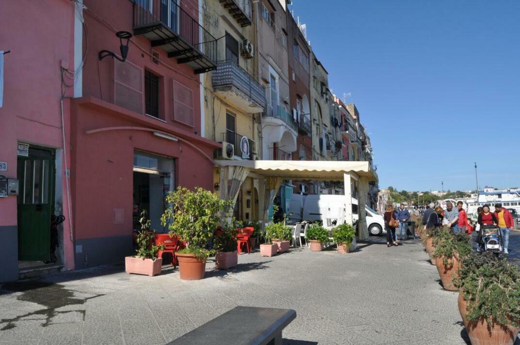 Casa Geltrude Al Porto Villa Procida Eksteriør billede