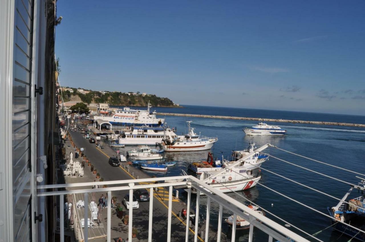Casa Geltrude Al Porto Villa Procida Eksteriør billede