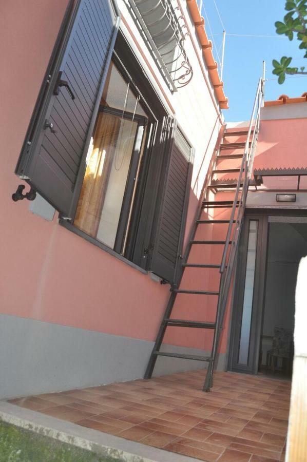 Casa Geltrude Al Porto Villa Procida Eksteriør billede